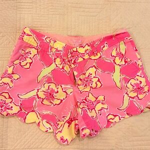 Lilly Pulitzer Hot Pink & Yellow Scalloped High-Waist Floral Shorts